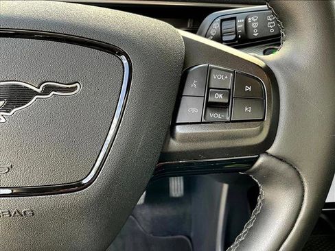 Used 2021 Ford Mustang Mach-E Select image 19