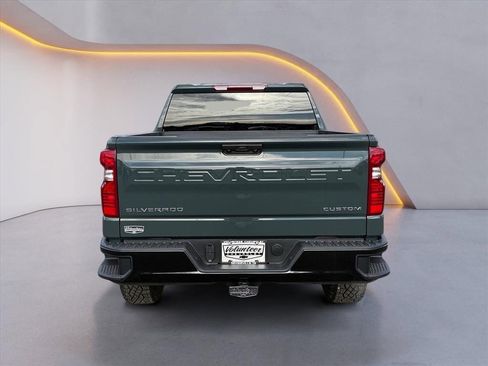 New 2026 Chevrolet Silverado 1500 Custom Trail Boss AWD/4WD image 4