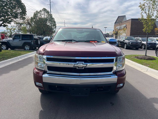 Used 2008 Chevrolet Silverado 1500 LT w/ Power Pack Plus AWD/4WD image 2