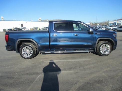 Certified 2023 GMC Sierra 1500 Denali image 4