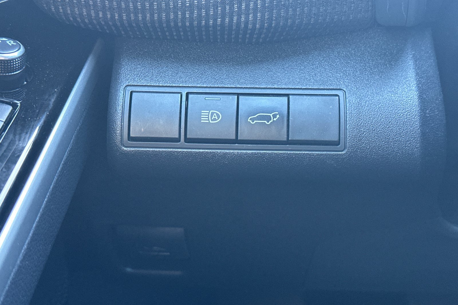 Used 2025 Subaru Solterra AWD/4WD image 35