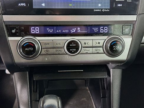 Used 2015 Subaru Outback 2.5i Premium image 22