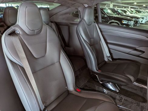 Used 2023 Tesla Model X Plaid image 21