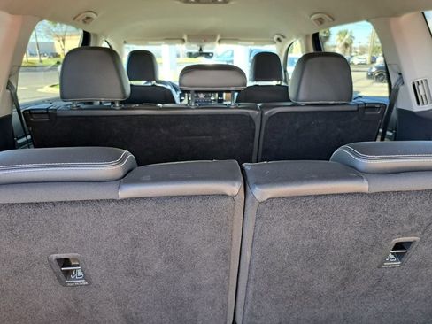 Used 2022 Volkswagen Atlas SE image 28