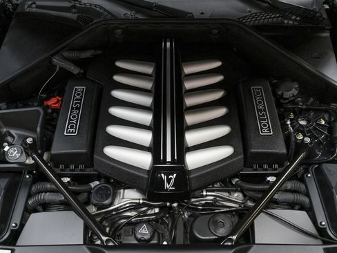 Used 2011 Rolls-Royce Ghost image 29