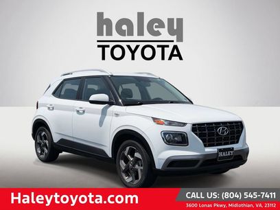 Used 2025 Hyundai Venue SEL