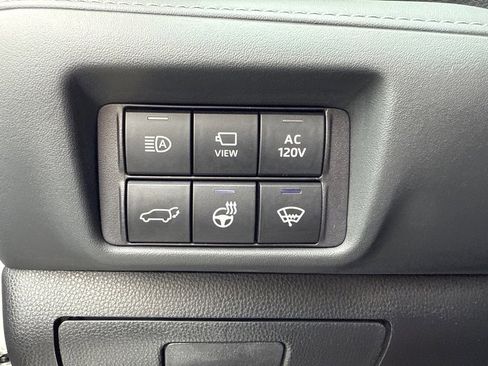 Used 2022 Toyota Highlander Platinum image 29