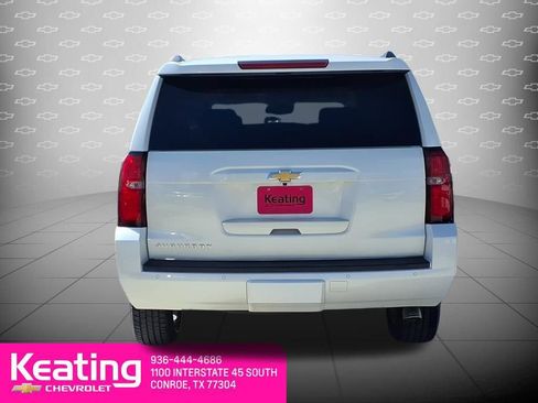 Used 2015 Chevrolet Suburban LT RWD image 7