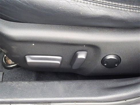 Used 2013 Toyota Camry SE image 25