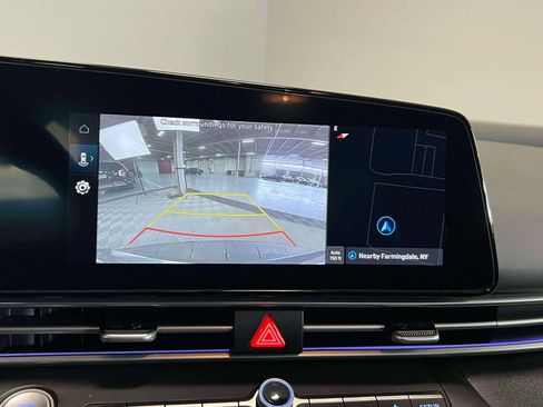 Used 2025 Hyundai Elantra Limited FWD image 31