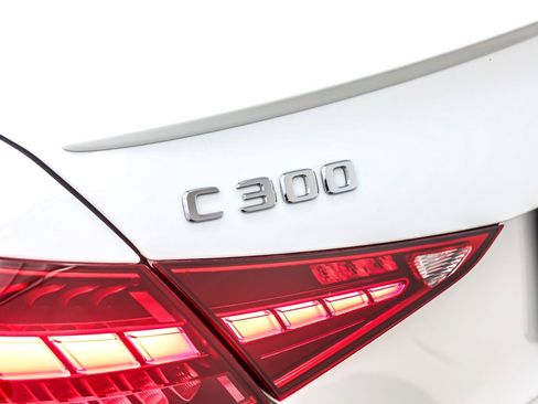 Used 2022 Mercedes-Benz C 300 Sedan image 10