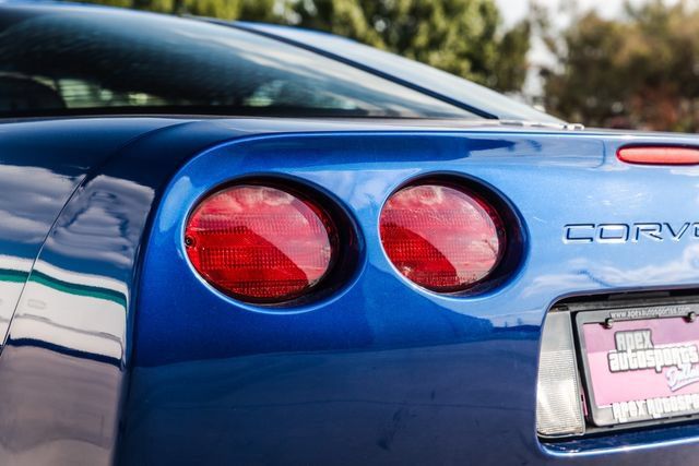 Used 2003 Chevrolet Corvette Coupe w/ Preferred Equipment Group RWD image 56