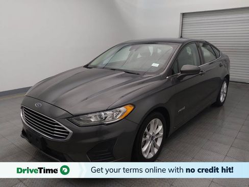 Used 2019 Ford Fusion SE FWD image 1