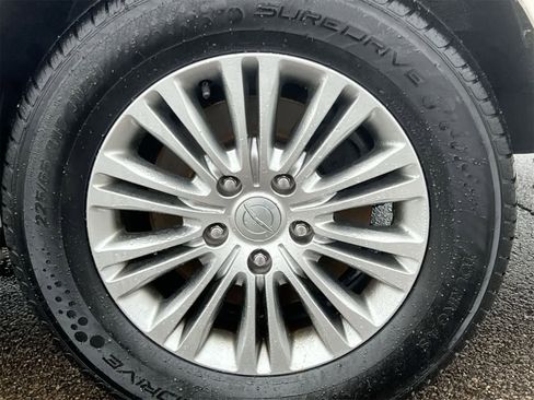 Used 2013 Chrysler Town & Country Touring-L w/ Driver Convenience Group image 14