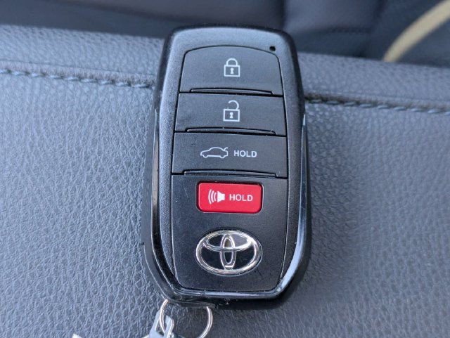 Used 2025 Toyota Camry XSE FWD image 29