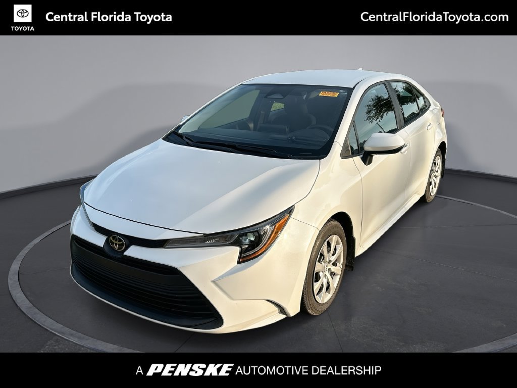 Used 2025 Toyota Corolla LE FWD image 1