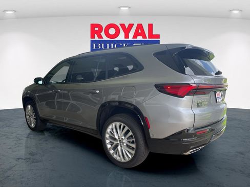 New 2025 Buick Enclave Sport Touring w/ Super Cruise Package image 5