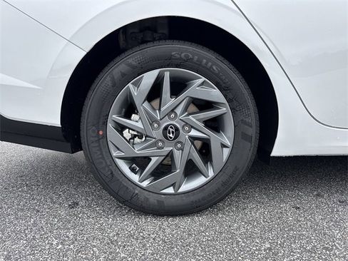 New 2026 Hyundai Elantra Blue image 17