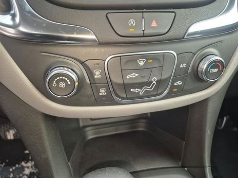 Used 2024 Chevrolet Equinox LS w/ Driver Confidence II Package image 32