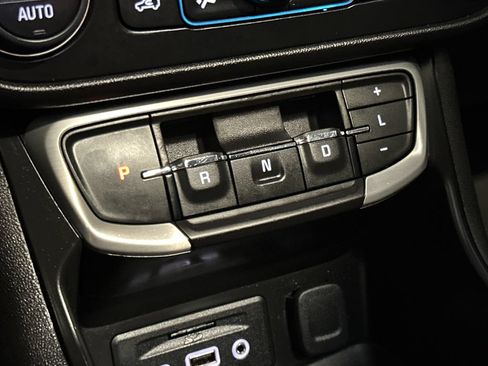 Used 2023 GMC Terrain SLT w/ Infotainment Package II AWD/4WD image 21