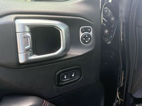 Used 2020 Jeep Gladiator Rubicon AWD/4WD image 18