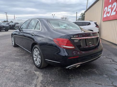 Used 2020 Mercedes-Benz E 350 4MATIC Sedan image 3