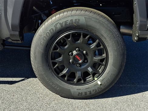 New 2025 Toyota Tacoma TRD Sport image 18