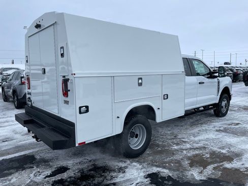 New 2026 Ford F350 XL w/ XL Chrome Package AWD/4WD image 4