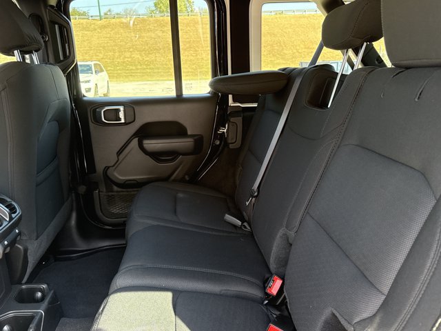 Used 2021 Jeep Wrangler Unlimited Sport AWD/4WD image 6