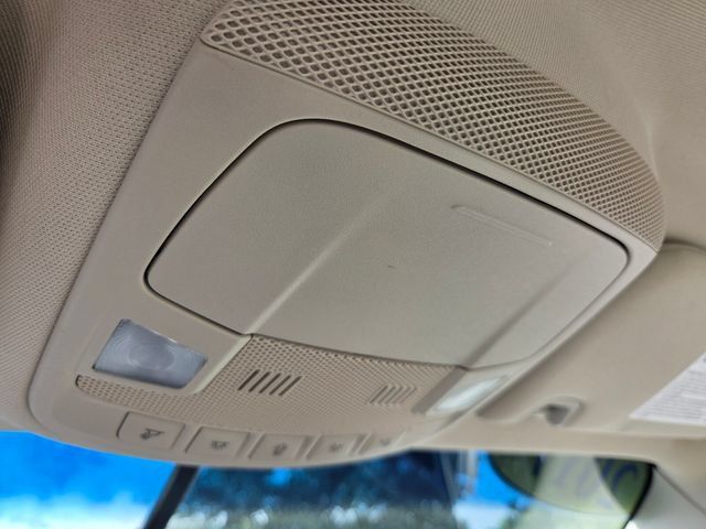 Used 2017 Lincoln MKZ Premiere FWD image 32