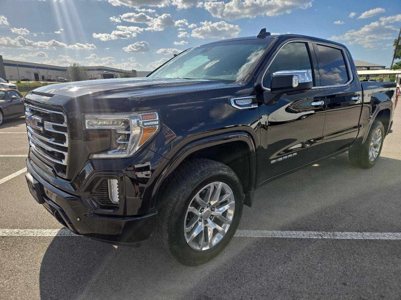 Used 2019 GMC Sierra 1500 SLT RWD image 2