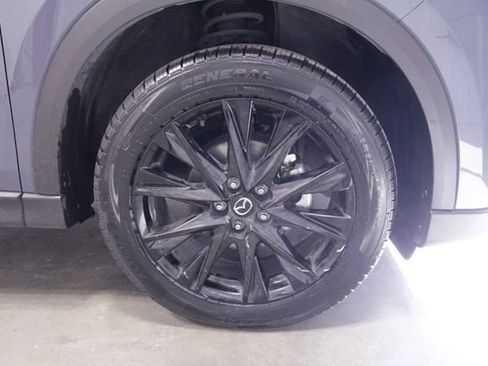 Used 2024 MAZDA CX-5 Carbon Edition image 12
