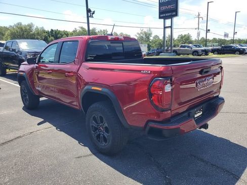 Used 2025 GMC Canyon Elevation w/ Convenience Package AWD/4WD image 3