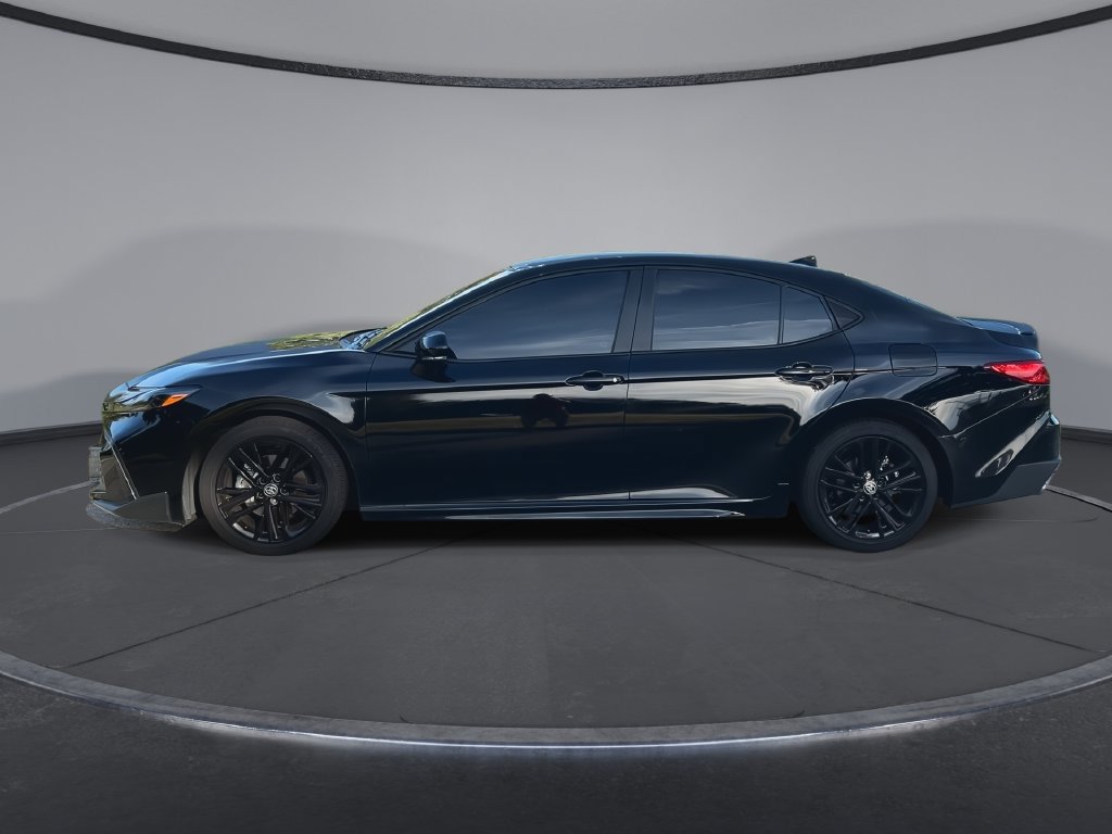 Used 2026 Toyota Camry SE FWD image 5