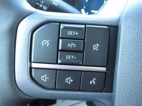New 2026 Ford F350 Lariat w/ FX4 Off-Road Package AWD/4WD image 25