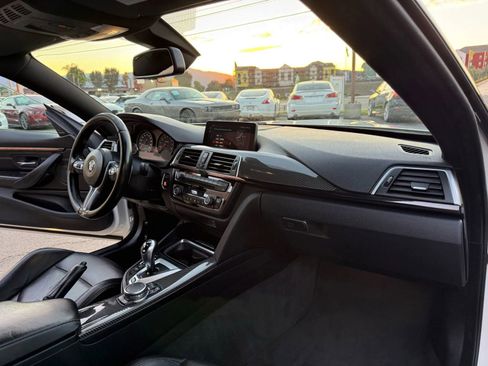 Used 2017 BMW M4 Coupe image 26
