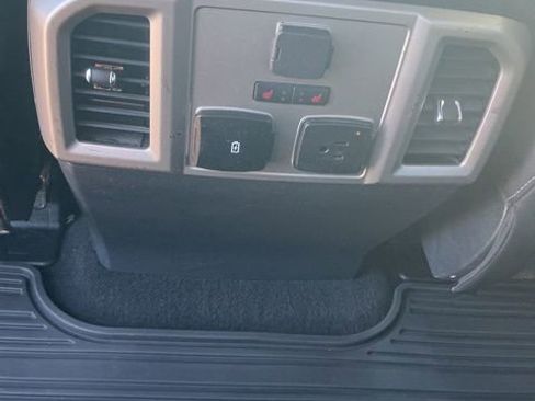 Used 2022 Ford F250 Lariat w/ Lariat Ultimate Package image 15