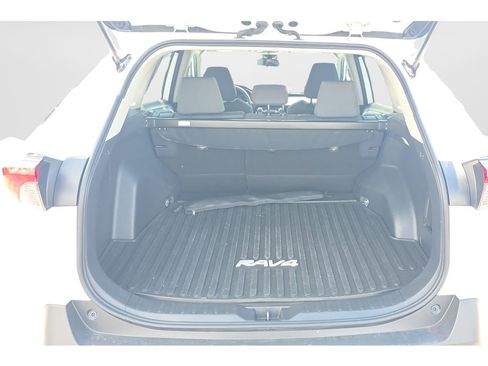 Used 2024 Toyota RAV4 XLE image 28
