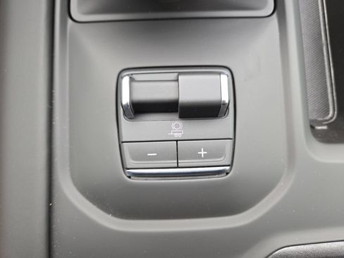 New 2026 GMC Sierra 1500 AT4X w/ LPO, Black Badging Package AWD/4WD image 13