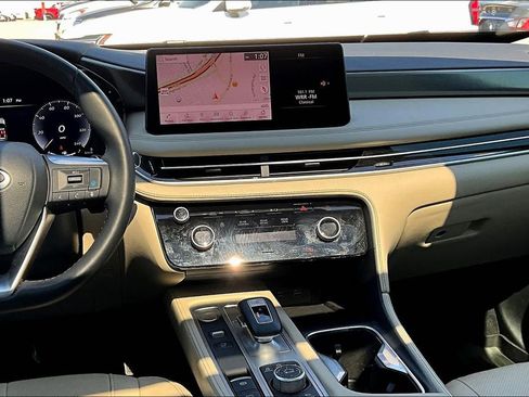 Certified 2025 INFINITI QX60 Luxe image 8