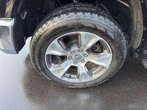 Used 2020 RAM 1500 Laramie image 24