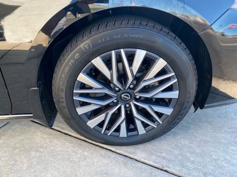 Used 2023 Nissan Altima 2.5 SV w/ SV Premium Package image 52