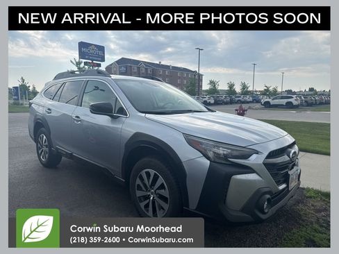 Used 2025 Subaru Outback Premium w/ Popular Package #1A AWD/4WD image 1