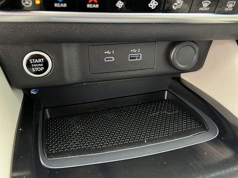 Certified 2023 Nissan Rogue SL w/ SL Premium Package image 18