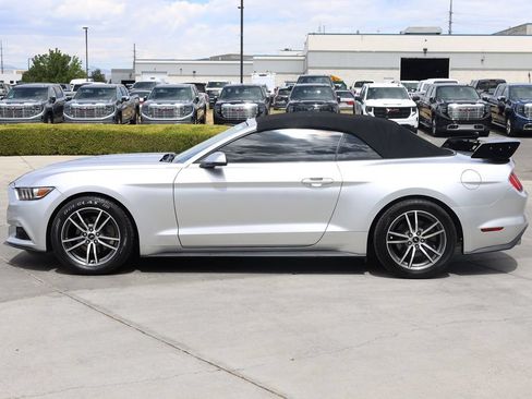 Used 2017 Ford Mustang Premium RWD image 3