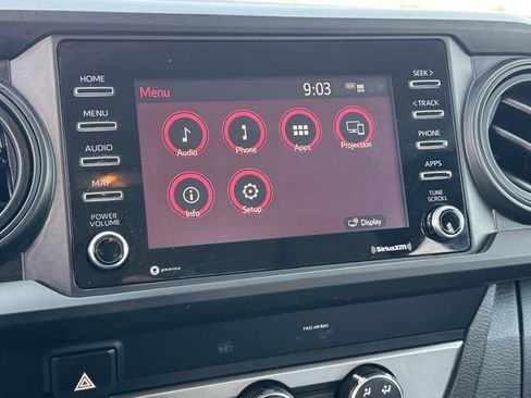 Used 2022 Toyota Tacoma SR RWD image 17