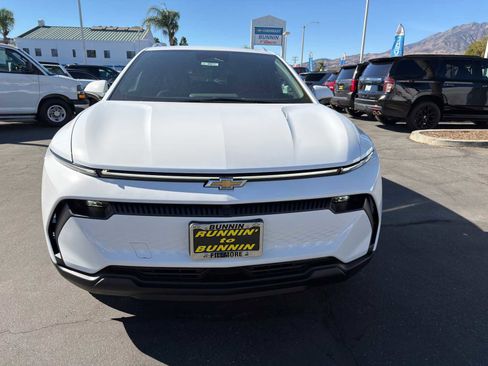 New 2026 Chevrolet Equinox EV LT image 3