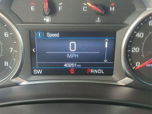 Used 2022 Chevrolet Equinox LT image 12