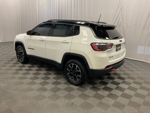 Used 2020 Jeep Compass Trailhawk AWD/4WD image 8