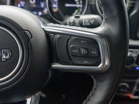 Used 2023 Jeep Wrangler Unlimited Sahara w/ Cold Weather Group AWD/4WD image 25